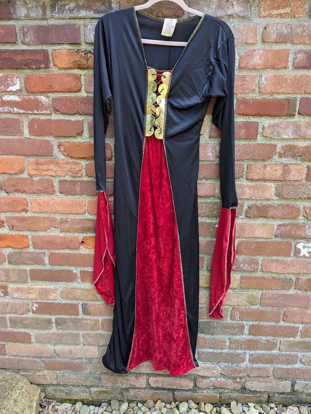 Gothic Vampress Halloween Adult Costume